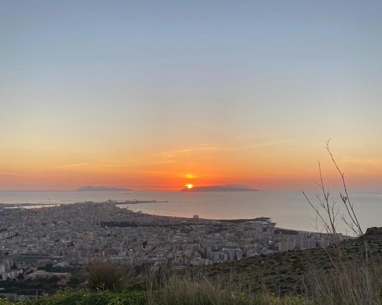Casa Vacanze Penelope Trapani Kültér fotó